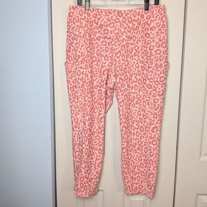 Torrid Pink Leopard Women's Cropped Pants